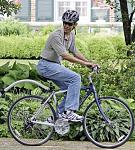 Click image for larger version

Name:	obama_bike1.jpg
Views:	362
Size:	34.3 KB
ID:	66525