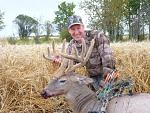 Click image for larger version

Name:	2012 Alberta velvet buck sm pic.jpg
Views:	169
Size:	85.3 KB
ID:	59984