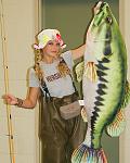 Click image for larger version
Name: taylorswift_bradpaisley_fishing2_v_p.jpg
Views: 428
Size: 53.5 KB
ID: 56050